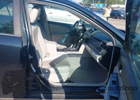 2012 Toyota Camry Hybrid/Le/Xle z USA, uszkodzony, nr VIN 4T1BD1FK1CU062995